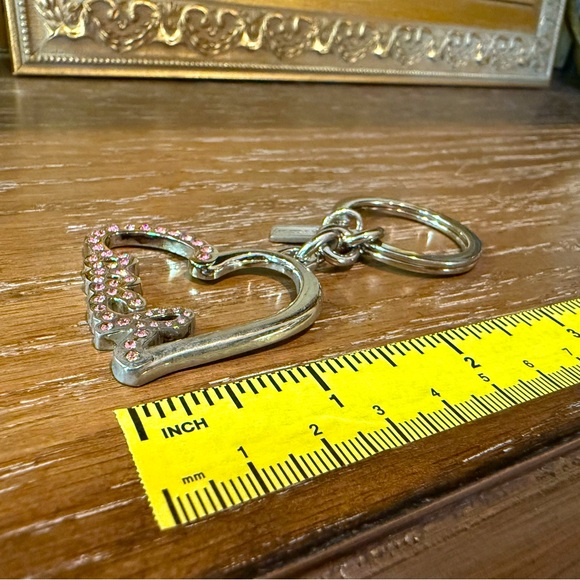 Coach Signature Pave Crystal Script Heart Key Chain Key Ring 92361 EUC approx 3” - Picture 4 of 9